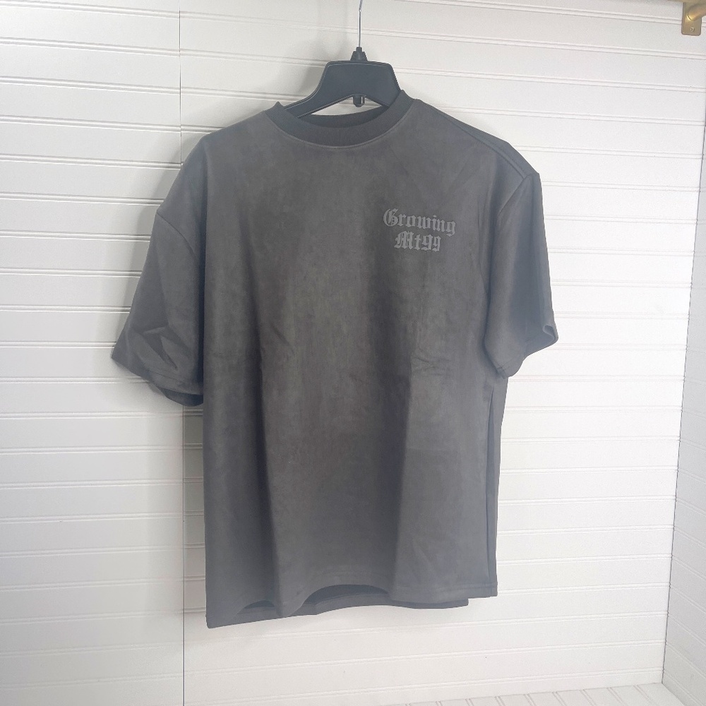 NWT Growing MT99 T Shirt Medium